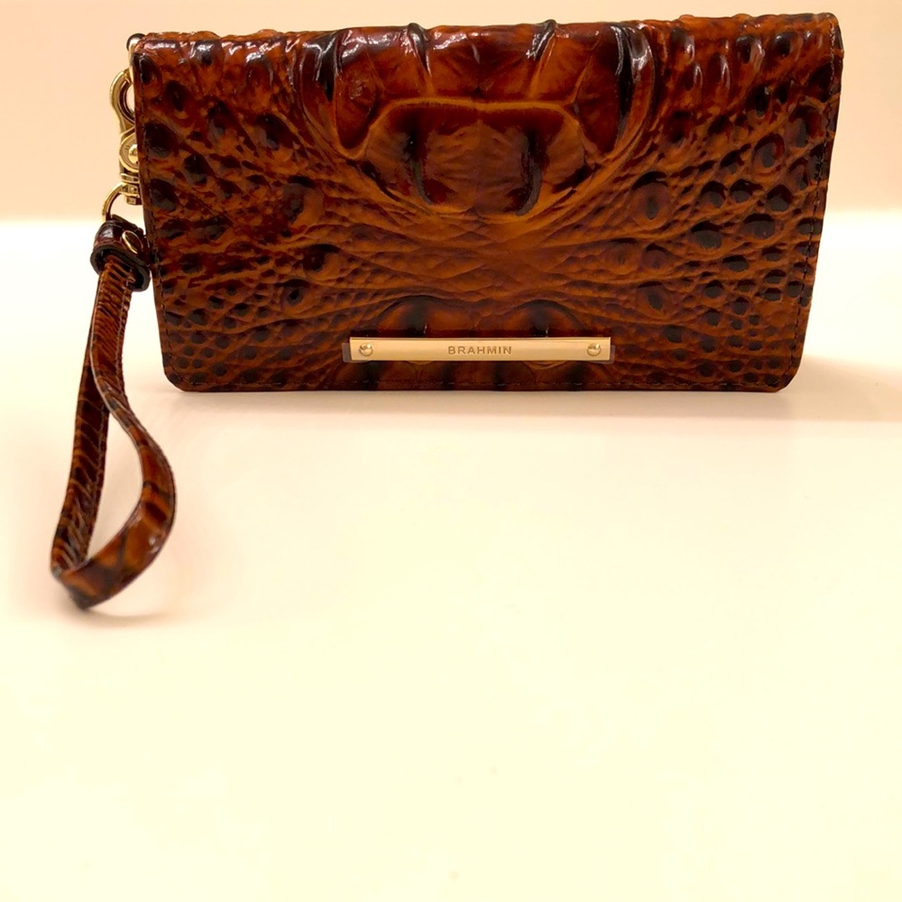 Brahmin wristlet